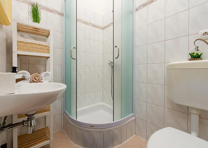 One-bedroom In Podgradina Lägenhet *