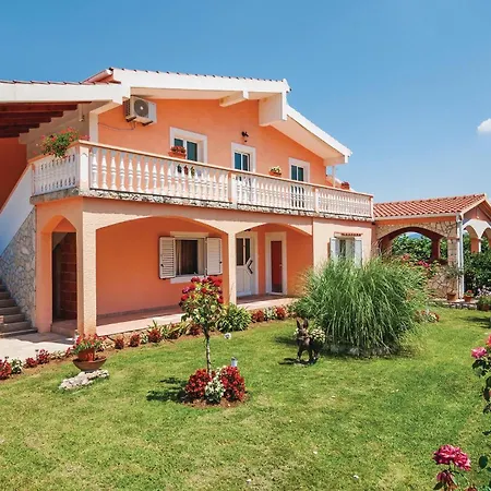 1 Bedroom Lovely In Podgradina Islam Grcki