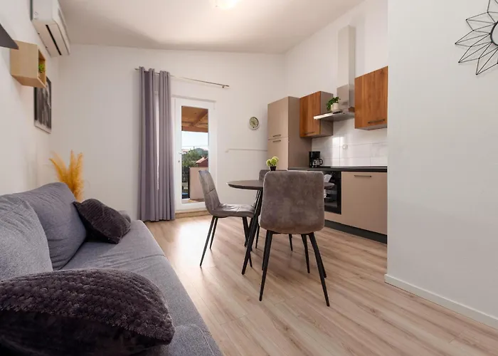 One-bedroom In Podgradina Apartment Podgradina (Posedarje)